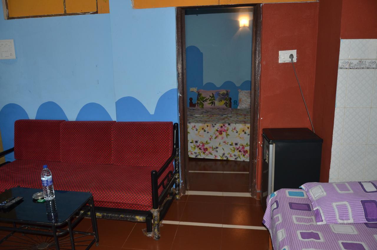Fisherman Guest House Baga Exterior photo