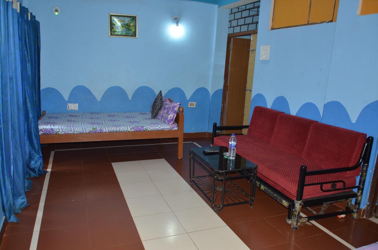 Fisherman Guest House Baga Exterior photo